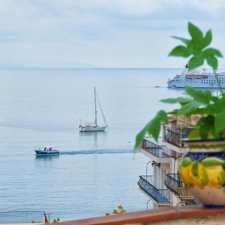 Casa Maccers Apartman Giardini-Naxos Kültér fotó