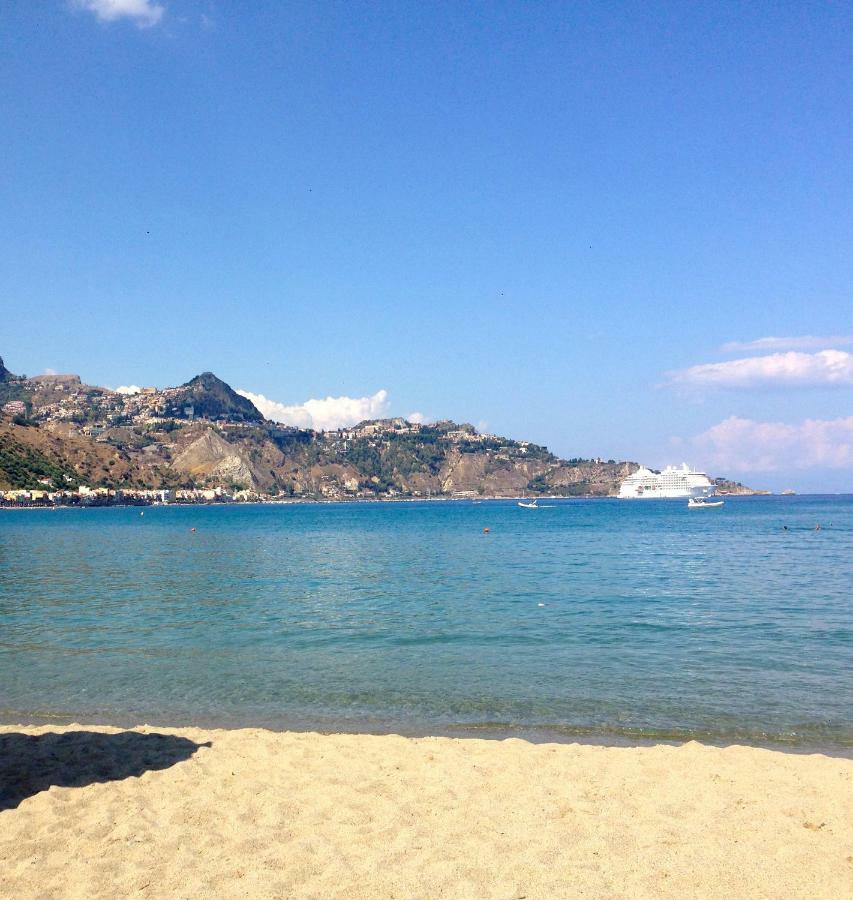 Casa Maccers Apartman Giardini-Naxos Kültér fotó