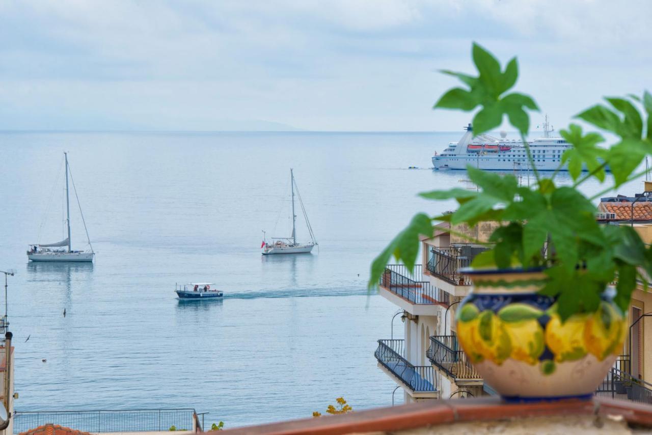 Casa Maccers Apartman Giardini-Naxos Kültér fotó